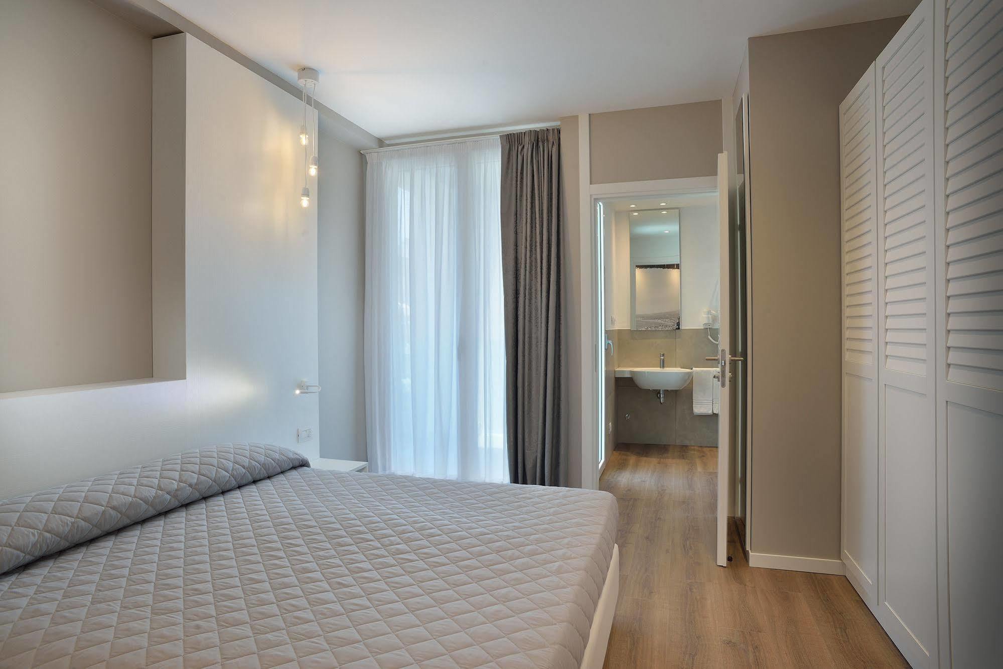 Embassy Hotel & Spa Cattolica Exterior photo